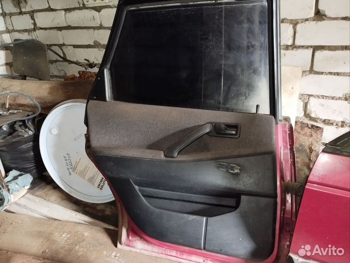 Двери для Passat b3