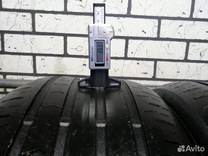 Continental ContiPremiumContact 5 235/55 R17 99V