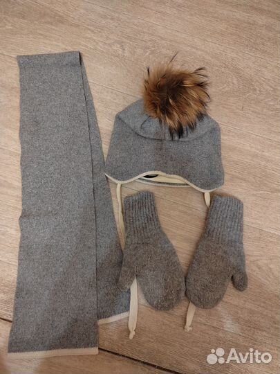 Комплект шапка размер 52-54, шарф и варежки
