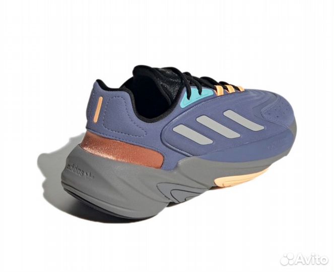 Женские кроссовки Adidas Ozelia