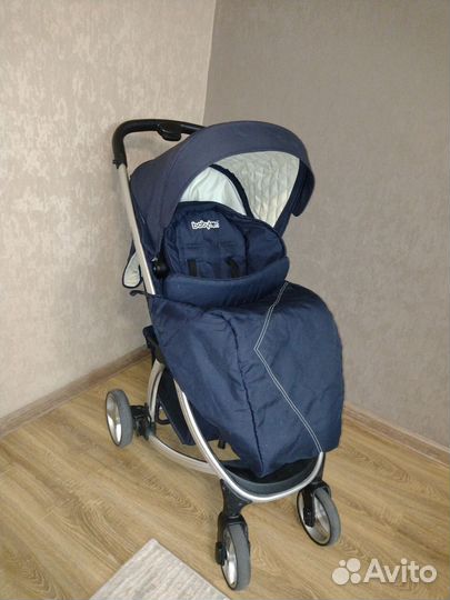 Прогулочная коляска