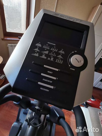 Эллиптический тренажер Spirit by Hasttings XE330