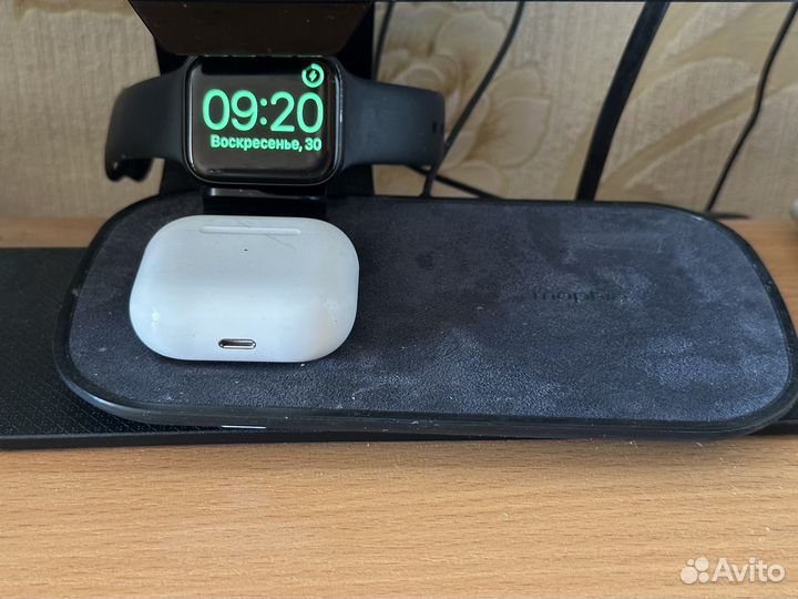 Mophie 3-in-1 Wireless Charging Pad