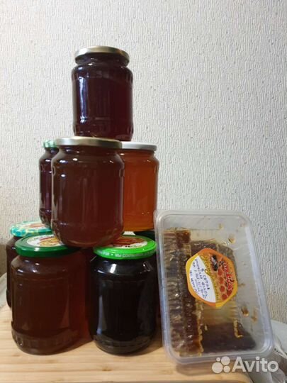 Мед луговой, разнотравье, цветочный, 3л, соты