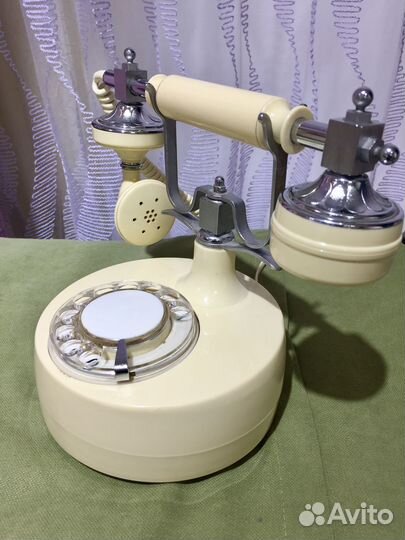 Ретро телефон СССР 1983 год