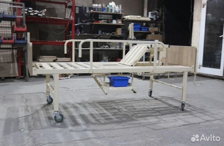 Кровать механическая дс-40 с туалетным устройством