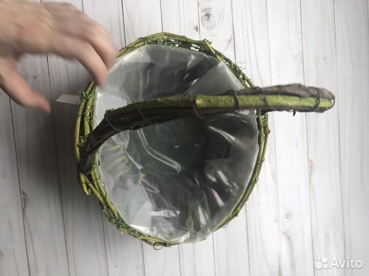 Корзина плетёная, лоза