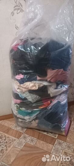 Большой мешок женской одежды 40-46 размер