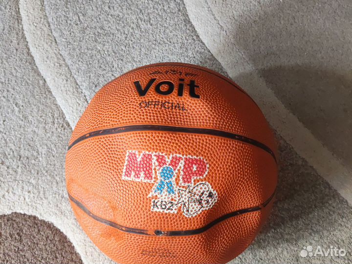 Баскетбольный мяч