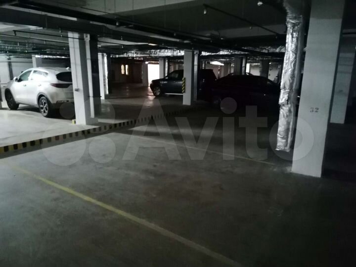 Машиноместо, 16 м²