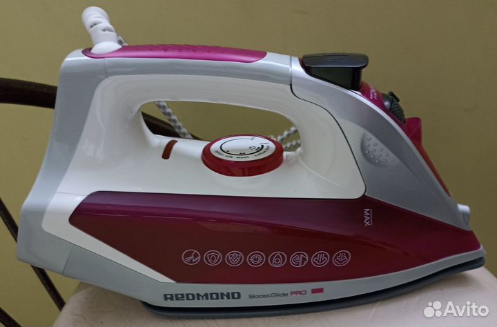 Как новый 2400 Вт керамика утюг redmond RI-C266