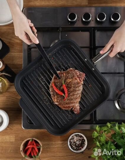 Новая сковорода-гриль с антипригарным покрытием