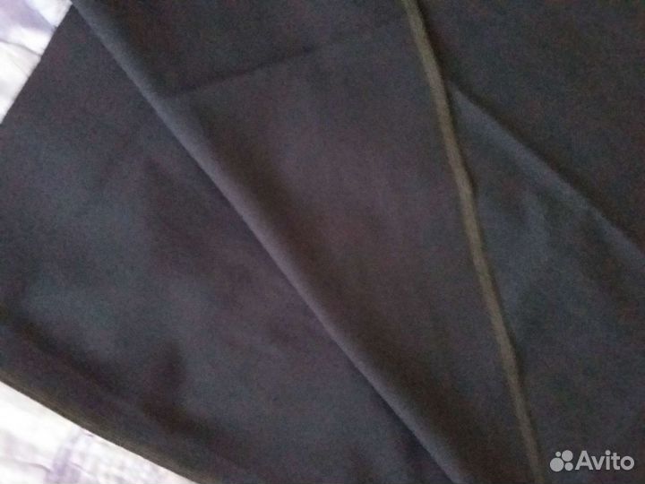 Отрез тёмно-синей шерстяной ткани