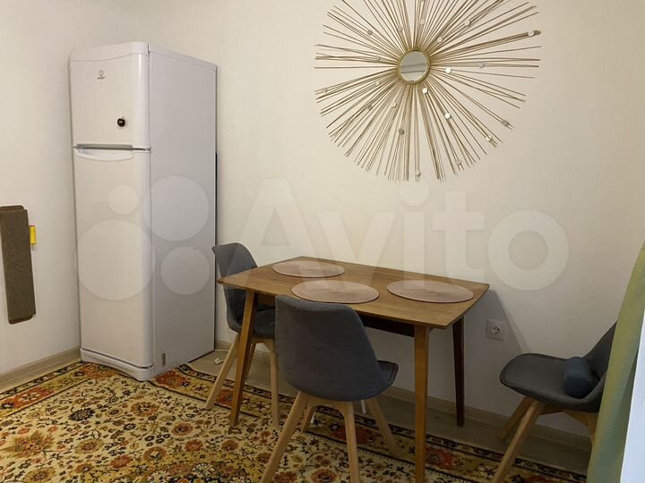 2-к. квартира, 55 м², 3/9 эт.