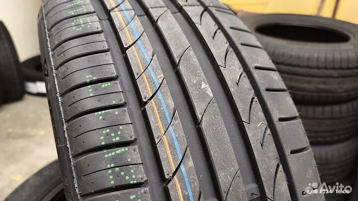 Tracmax X-Privilo TX3 225/45 R19 96Y