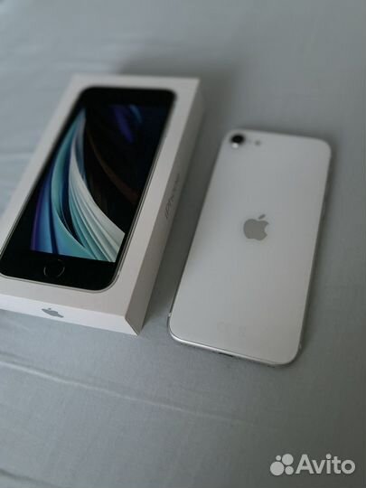 iPhone SE, 64 ГБ