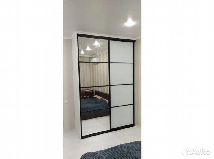 Двери купе в нишу