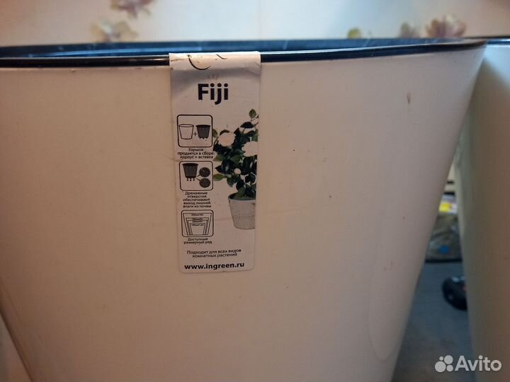 Кашпо для цветов напольное