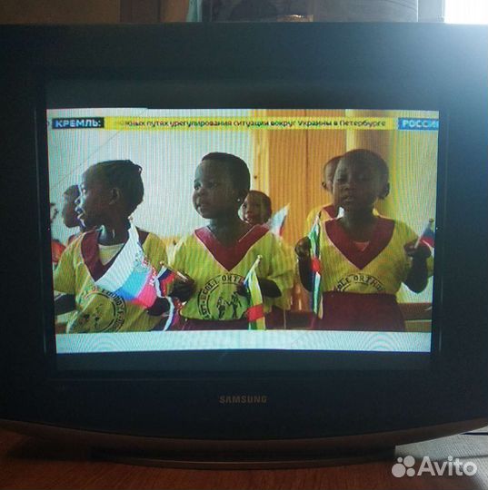 Телевизор samsung