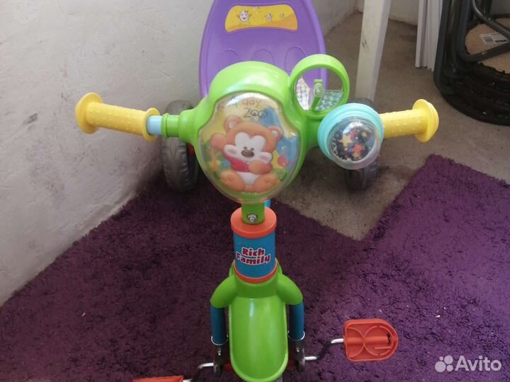 Детский велосипед с ручкой