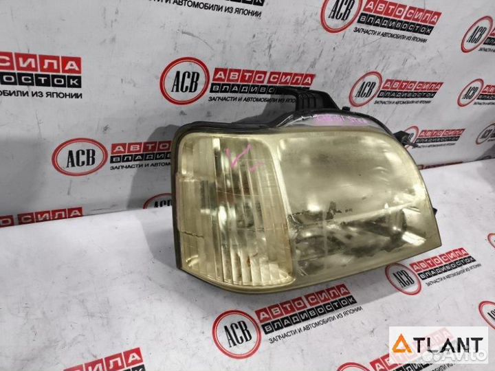 Фара правая honda stepwgn