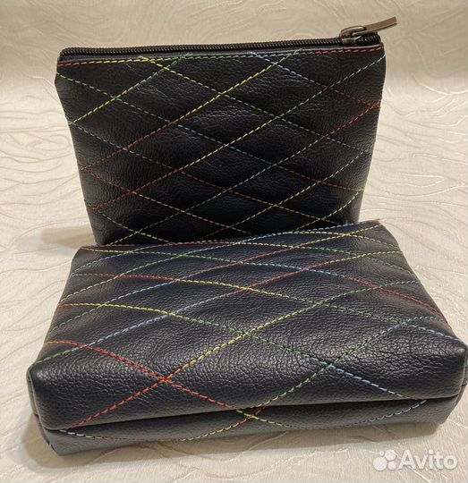 Разноцветными кожаная косметичка