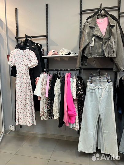 Молодежная женская одежда