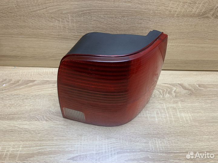 Фонарь задний правый VW Passat B5 1996-2000