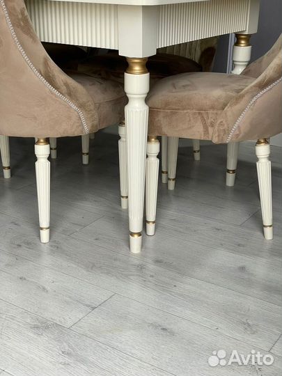 Стол стулья мебель