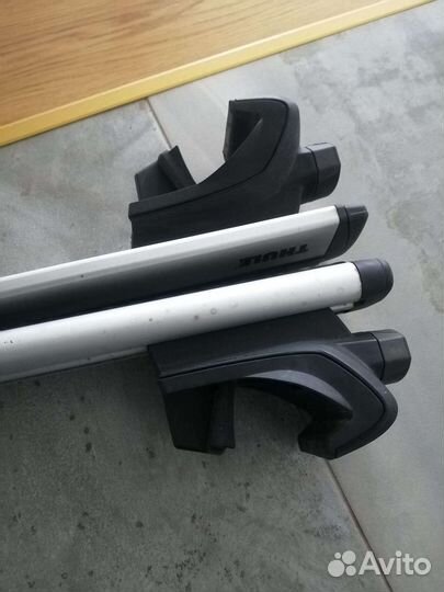 Поперечины Thule WingBar 118 см+опоры