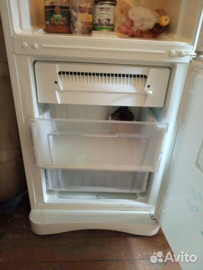 Холодильник бу Indesit