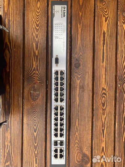 Коммутатор D-link DES-3028