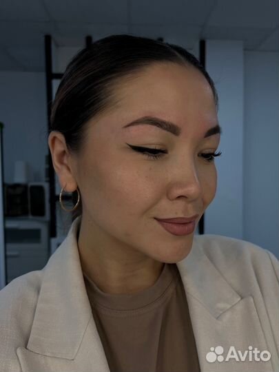 Оформление бровей