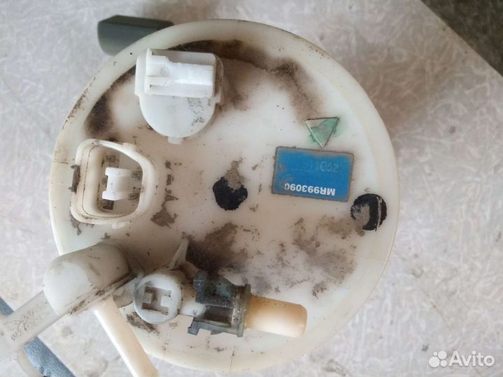 Бензонасос Митсубиси