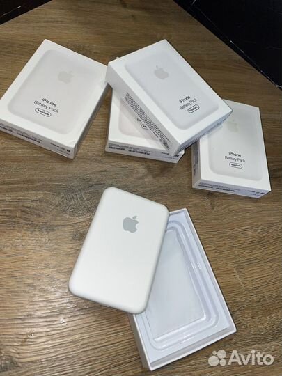 iPhone battery pack