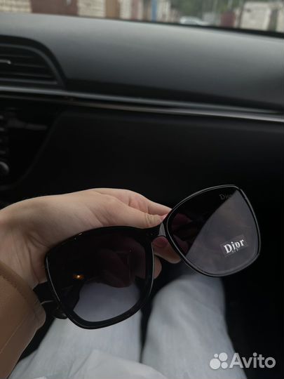 Солнцезащитные очки dior