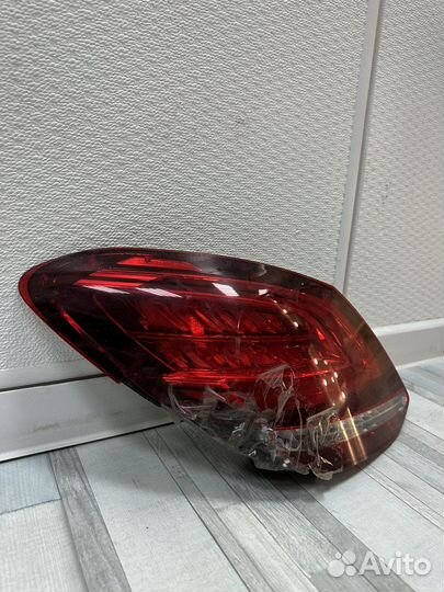 Фонарь задний левый Mercedes A2059064503