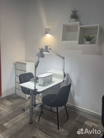 Аренда рабочего места мастера маникюра