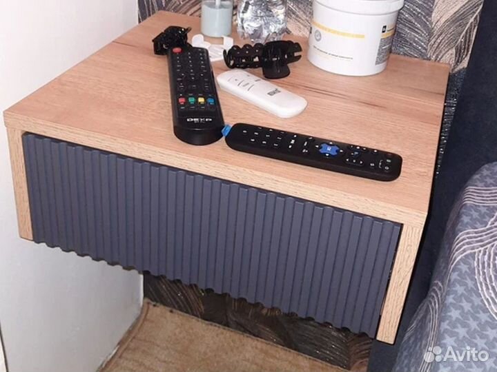 Тумбы витринные модели (разные цвета)