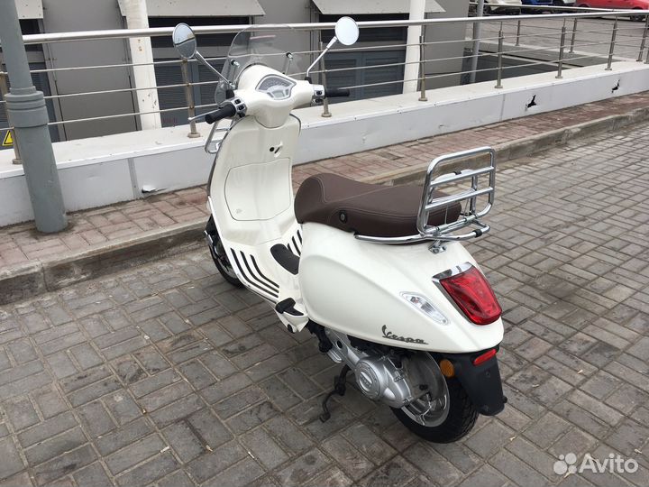 Vespa primavera 50