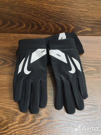 Перчатки nike