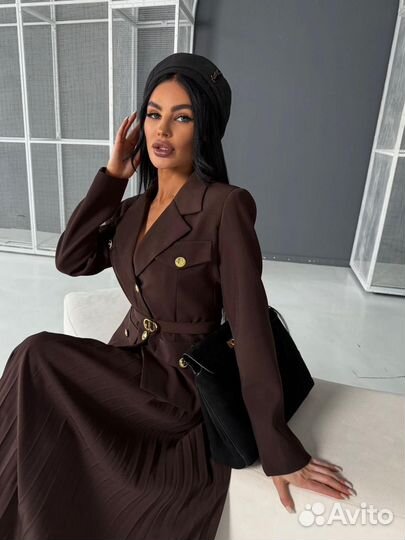 Костюм женский Valentino