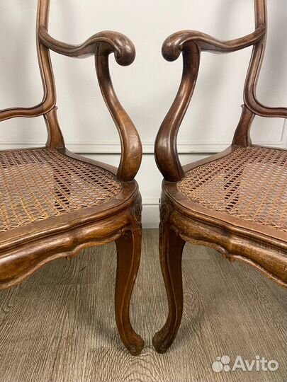 Антикварные полукресла с Ротангом