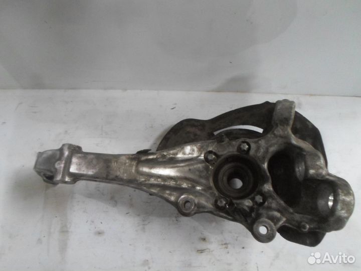 Цапфа/кулак поворотный передний левый Mercedes-Ben