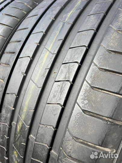 Pirelli P Zero PZ4 275/40 R21 и 315/35 R21