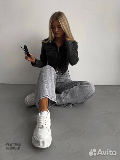 Джинсы женские широкие