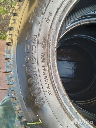 Yokohama F700 175/65 R14