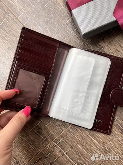 Мужское кожаное портмоне