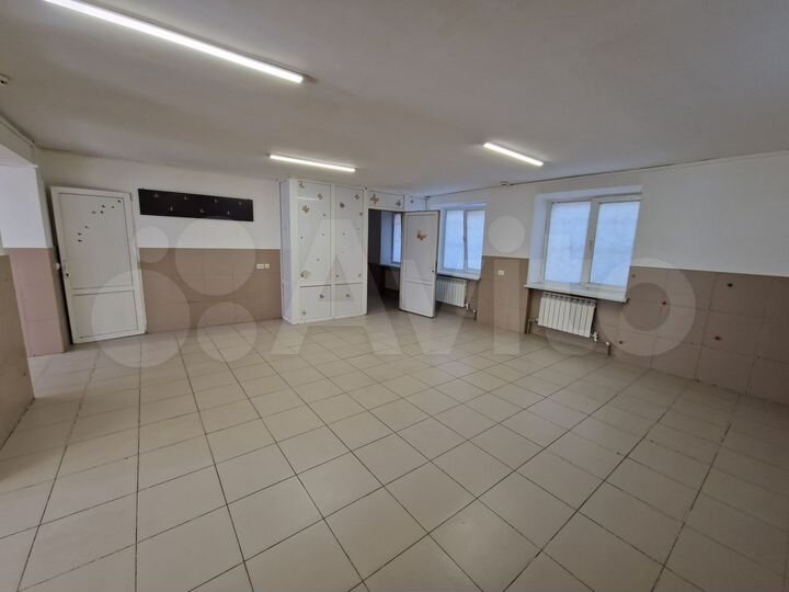 Свободного назначения, 100 м²