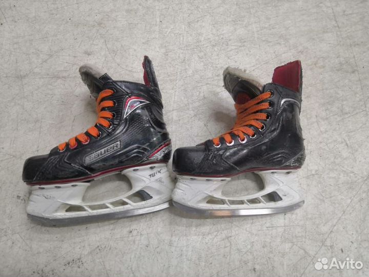 Коньки Bauer Vapor X500 1.5D(33 размер)